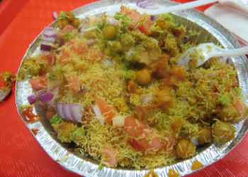 bombay fast food samosa chaat